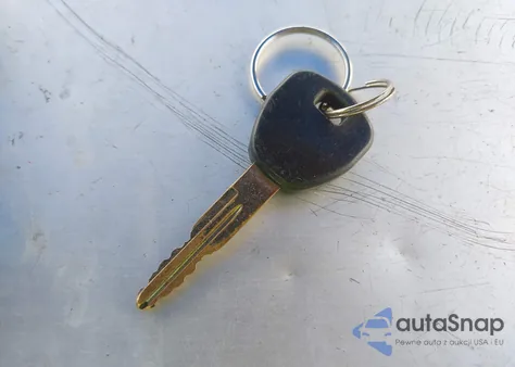 2019 Kia Forte Lxs z USA, uszkodzony, nr VIN 3KPF24AD7KE076533